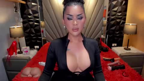 CrimsonWhisper online show from October 2025 09:19:02 AM