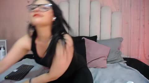 Keny online show from April 2026 03:04:02 AM