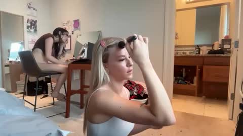 Snapshot of kenziesmithh chatting on January 2026 06:24:02 PM kenziesmithh online show from January 2026 06:24:02 PM