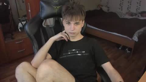 Snapshot of keorinav chatting on March 2026 03:37:02 PM Looking for a moderator I PVT IS OPEN online show from March 2026 03:37:02 PM