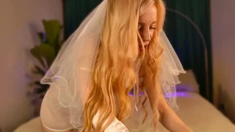 KessEdisson online show from May 2026 08:25:02 PM