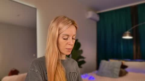 KessEdisson online show from June 2026 07:29:01 PM