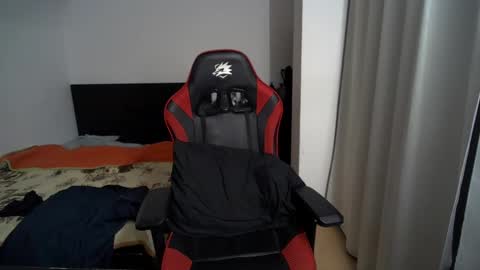 kevi4 online show from February 2025 04:01:01 AM