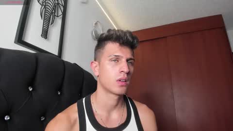 Kevin Ahs online show from November 2025 10:09:01 PM