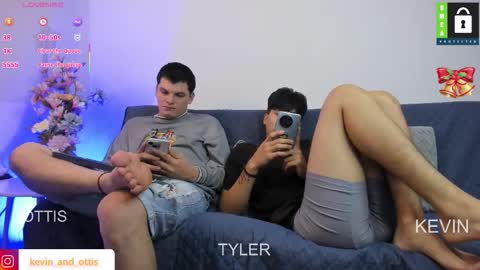 kevin and ottis online show from January 2026 10:37:02 PM