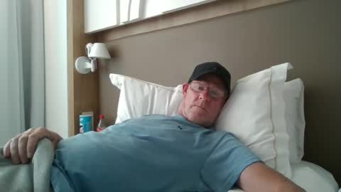kevlooking4sez online show from June 2026 03:14:02 PM
