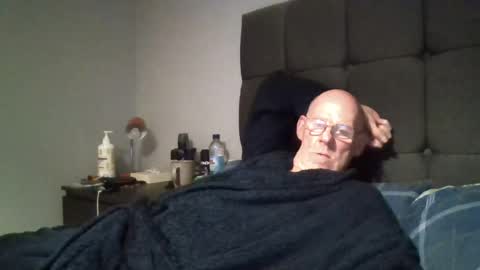 kevlooking4sez online show from July 2026 12:58:02 AM