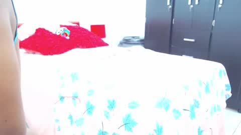 Sandy Saenz online show from February 2025 10:32:02 AM