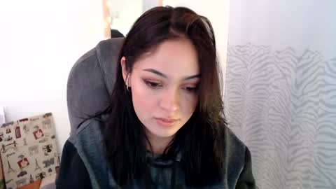 Snapshot of khal_girl chatting on February 2025 03:51:02 PM Liss online show from February 2025 03:51:02 PM