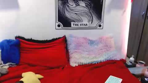 Snapshot of khaleesy13 chatting on November 2025 06:51:01 PM khaleesy online show from November 2025 06:51:01 PM