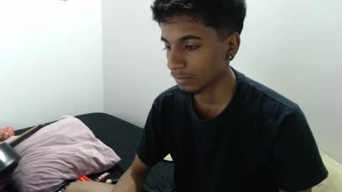 Snapshot of khevinlopezonig chatting on December 2024 01:13:01 AM khevinlopezonig online show from December 2024 01:13:01 AM