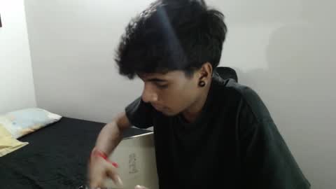 Snapshot of khevinlopezonig chatting on February 2025 02:34:01 AM khevinlopezonig online show from February 2025 02:34:01 AM