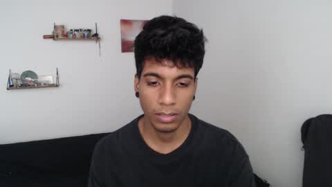 Snapshot of khevinlopezonig chatting on February 2025 03:35:01 PM khevinlopezonig online show from February 2025 03:35:01 PM