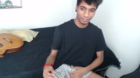 Snapshot of khevinlopezonig chatting on February 2025 09:05:02 PM khevinlopezonig online show from February 2025 09:05:02 PM