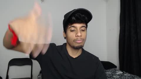 Snapshot of khevinlopezonig chatting on November 2025 01:52:01 AM khevinlopezonig online show from November 2025 01:52:01 AM