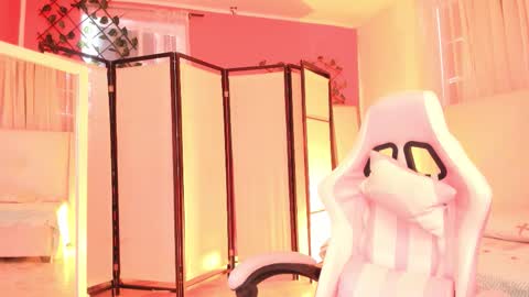 Snapshot of khloe_houston chatting on October 2025 12:27:01 PM Khloe online show from October 2025 12:27:01 PM