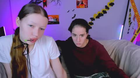 khloebeauty online show from October 2025 08:32:01 PM