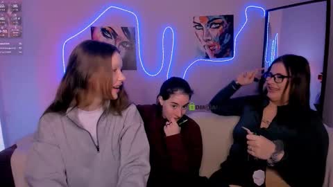 khloebeauty online show from February 2026 08:25:01 PM