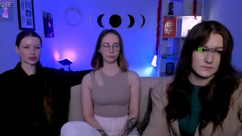 khloebeauty online show from March 2026 08:17:01 PM