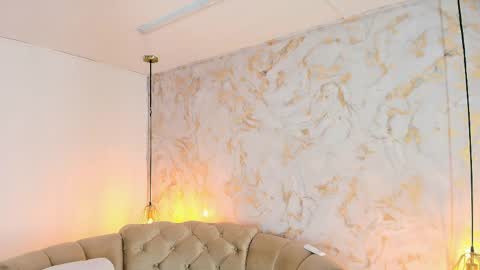 Khloe online show from April 2026 05:05:01 AM