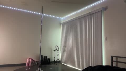 Snapshot of khmerdoll chatting on February 2025 09:43:01 PM Khmer Doll online show from February 2025 09:43:01 PM