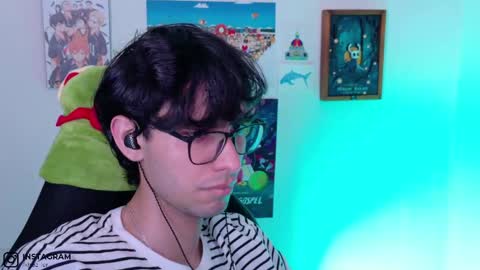 khozler_ online show from May 2026 03:59:01 AM