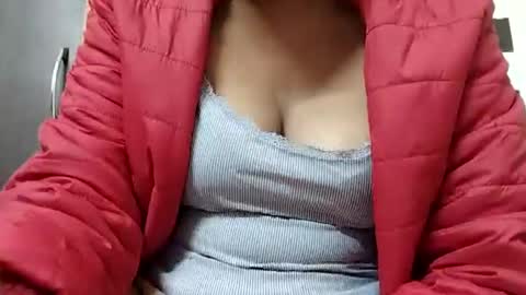 khushisinghh online show from January 2025 03:00:02 PM