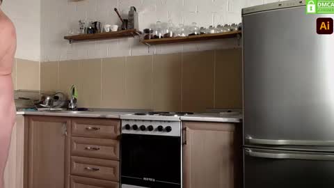 Hey Im Ivan everyday online 9am to 6pm 6 GMT Help me Reach K FollowerslPut your finger up  online show from March 2025 09:49:01 AM