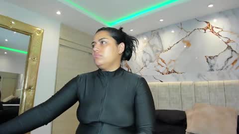    N         M online show from November 2025 11:20:02 AM