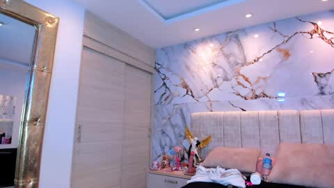    N         M online show from April 2026 01:32:01 AM