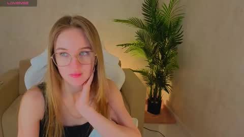 kianawhite online show from February 2026 09:15:01 AM