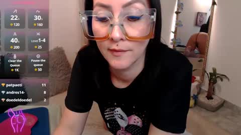 Kiara Bermont online show from March 2025 07:38:01 PM