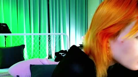 Snapshot of kiara_dream chatting on July 2026 11:00:02 PM Kira online show from July 2026 11:00:02 PM