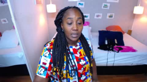 Snapshot of kiara_evanss chatting on December 2024 02:54:02 PM Kiara online show from December 2024 02:54:02 PM