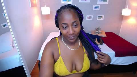 Snapshot of kiara_evanss chatting on March 2025 08:43:02 PM Kiara online show from March 2025 08:43:02 PM