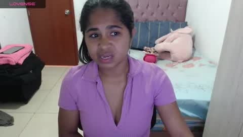 Kiara online show from September 2025 05:28:01 PM