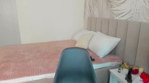 Snapshot of kiaracoule chatting on November 2025 01:48:02 AM Kiara online show from November 2025 01:48:02 AM