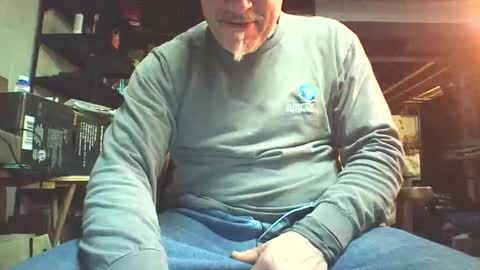 Snapshot of kick_1_down chatting on January 2025 05:14:01 AM kick_1_down online show from January 2025 05:14:01 AM