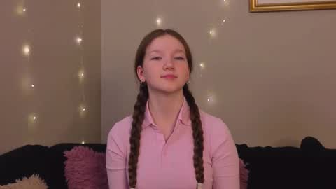 Snapshot of kierakiller chatting on December 2025 07:57:02 AM Melvi online show from December 2025 07:57:02 AM