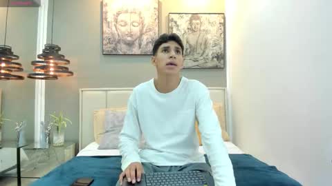 Kieran Derek online show from December 2025 03:34:02 AM