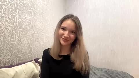 Kimi online show from September 2025 12:43:02 PM
