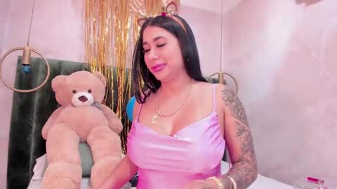 Kim online show from January 2025 03:32:01 PM