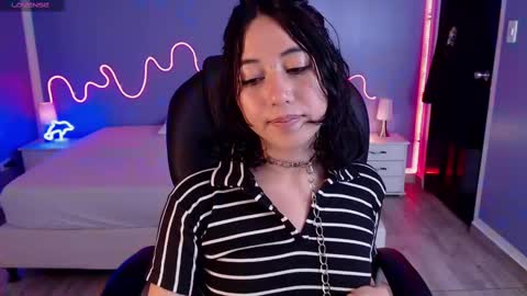 Snapshot of kiki_cams chatting on February 2025 02:58:02 PM kIKI online show from February 2025 02:58:02 PM