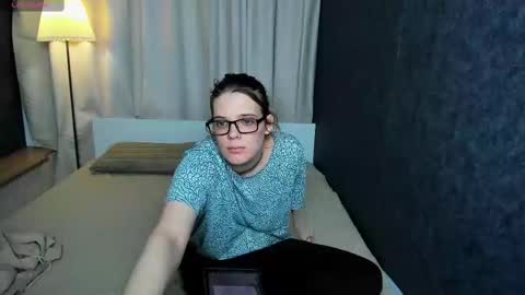 Kiki online show from March 2025 01:47:01 PM