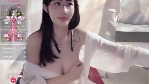 kiki_loveu online show from December 2024 04:24:02 PM
