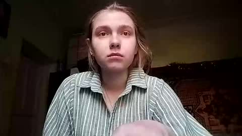 kikibang_ online show from December 2025 10:22:02 AM