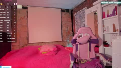 Snapshot of kikilepetite chatting on December 2024 08:55:01 PM kiki online show from December 2024 08:55:01 PM