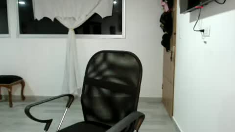Snapshot of killey_saintss chatting on June 2026 01:05:02 AM Killey online show from June 2026 01:05:02 AM