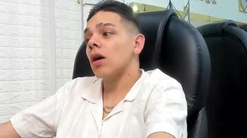 Snapshot of kim69_and_noah chatting on February 2026 11:47:02 PM cherry online show from February 2026 11:47:02 PM