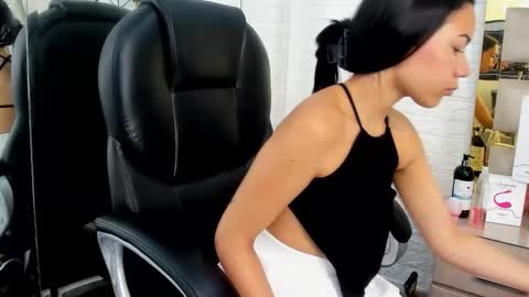 Snapshot of kim69_and_noah chatting on February 2026 02:34:01 PM cherry online show from February 2026 02:34:01 PM